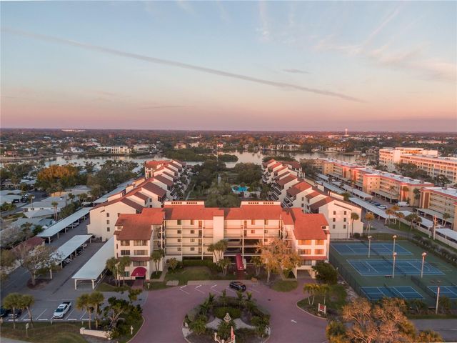 6267 MIDNIGHT PASS ROAD 306, Sarasota, FL 34242