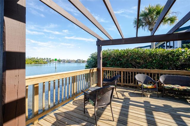 6267 MIDNIGHT PASS ROAD 306, Sarasota, FL 34242