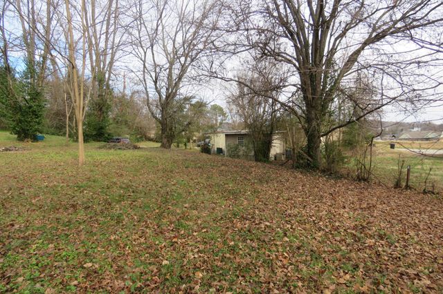 218 Celina St, Livingston, TN 38570