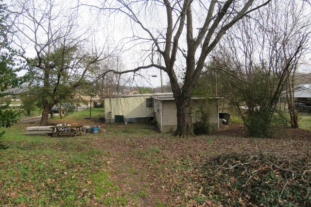 218 Celina St, Livingston, TN 38570