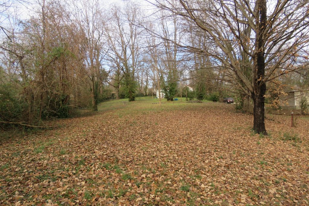 218 Celina St, Livingston, TN 38570