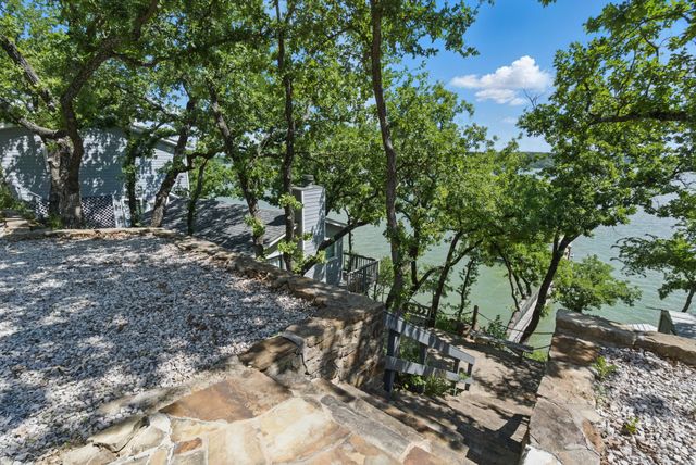 306 Chism Trl, Gordon, TX 76453