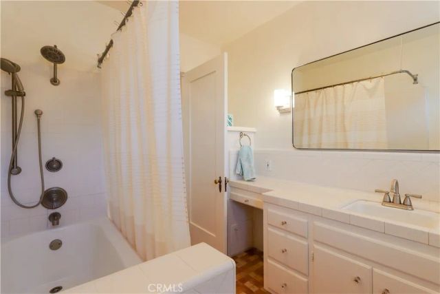 2421 Oakmont, Santa Ana, CA 92706