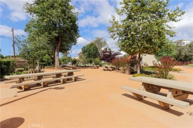 2421 Oakmont, Santa Ana, CA 92706