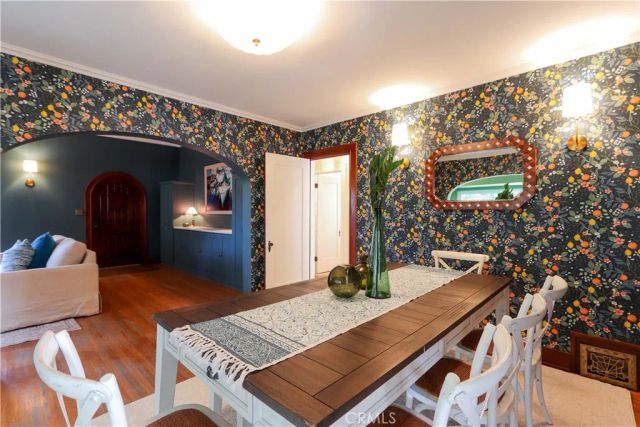 2421 Oakmont, Santa Ana, CA 92706