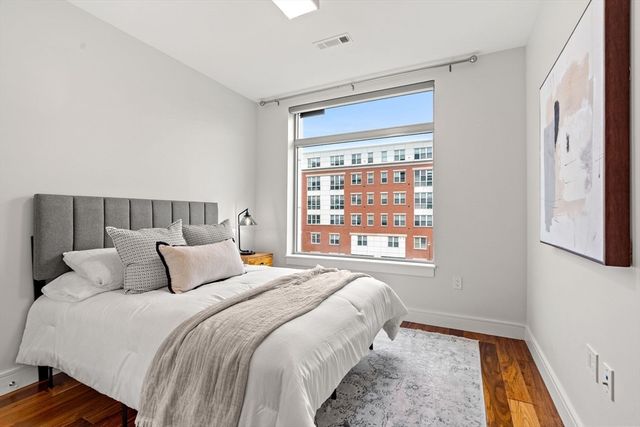 99 Sumner St 312, Boston, MA 02128