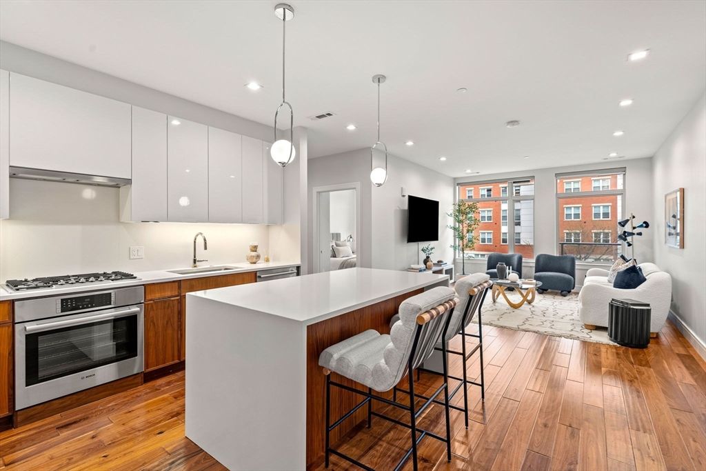 99 Sumner St 312, Boston, MA 02128