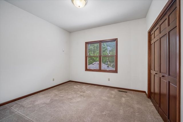 2310 Big Woods Drive, Batavia, IL 60510