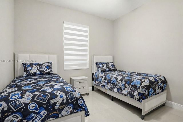 2908 SW 9th ST, Lehigh Acres, FL 33976
