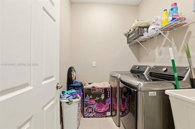 2908 SW 9th ST, Lehigh Acres, FL 33976