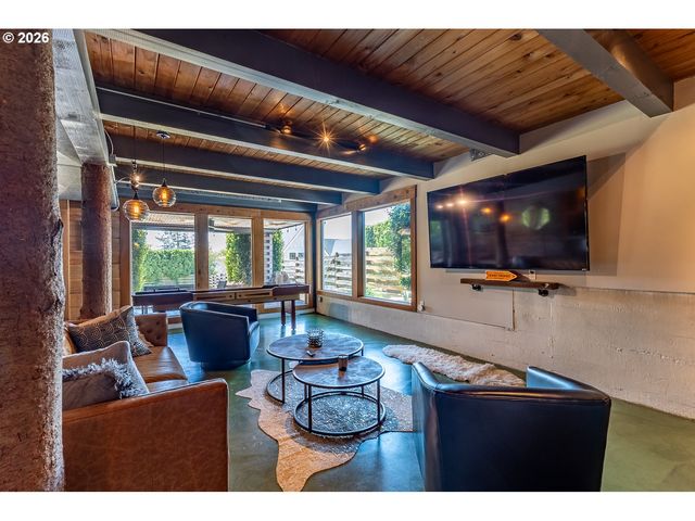 8013 Se MAPLE Ave, Vancouver, WA 98664