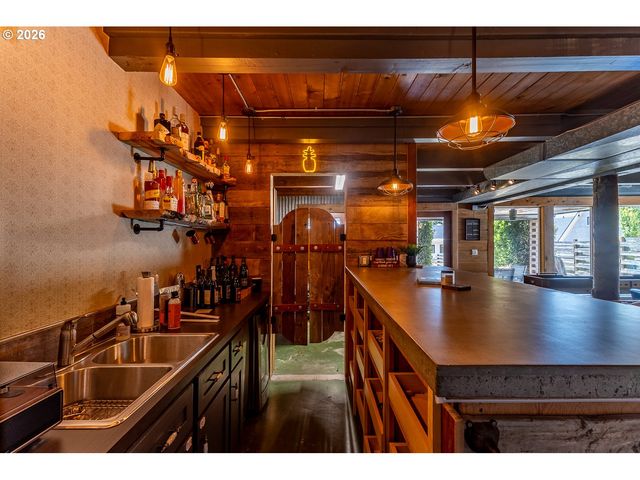 8013 Se MAPLE Ave, Vancouver, WA 98664