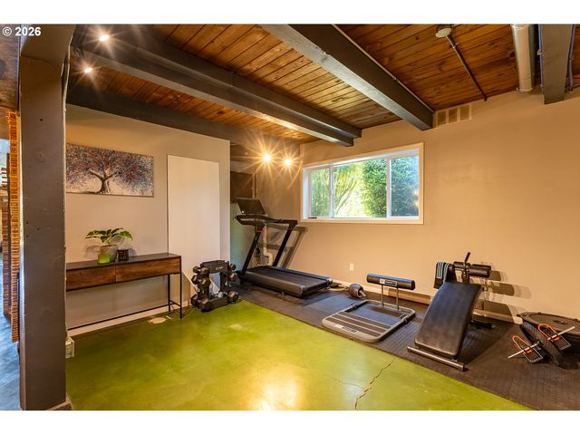8013 Se MAPLE Ave, Vancouver, WA 98664