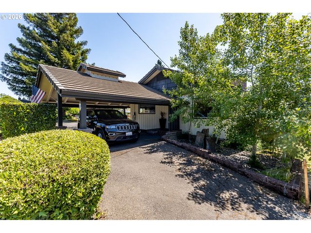 8013 Se MAPLE Ave, Vancouver, WA 98664