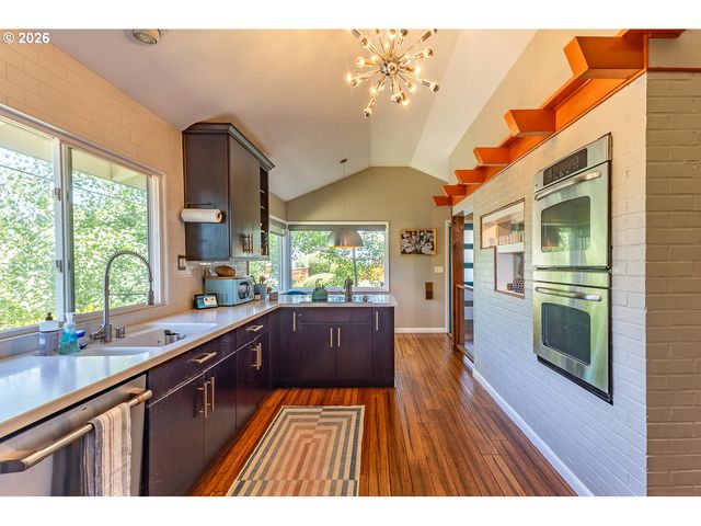 8013 Se MAPLE Ave, Vancouver, WA 98664