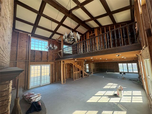 2520 Hwy 304, Smithville, TX 78957
