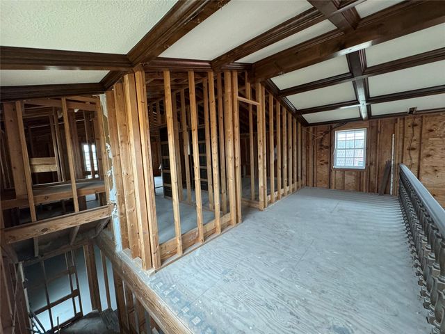 2520 Hwy 304, Smithville, TX 78957