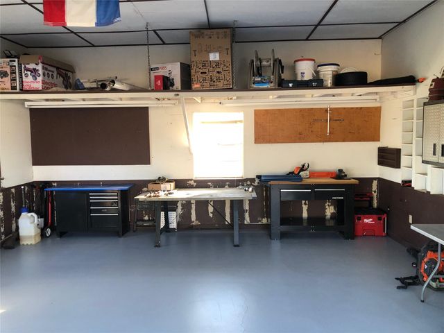 2520 Hwy 304, Smithville, TX 78957