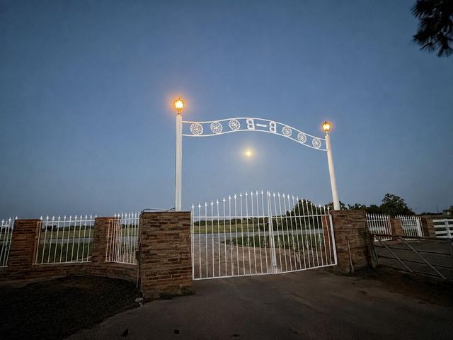 2520 Hwy 304, Smithville, TX 78957