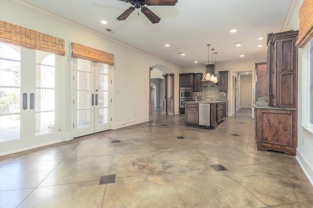 6800 OLD BRIDGE LN, Germantown, TN 38138