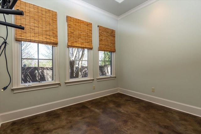 6800 OLD BRIDGE LN, Germantown, TN 38138