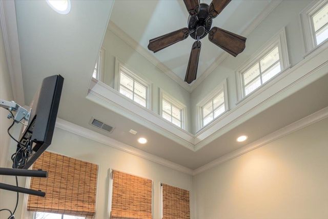 6800 OLD BRIDGE LN, Germantown, TN 38138