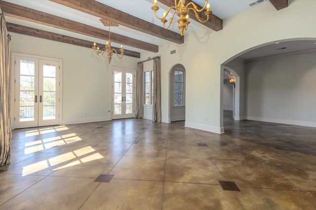 6800 OLD BRIDGE LN, Germantown, TN 38138