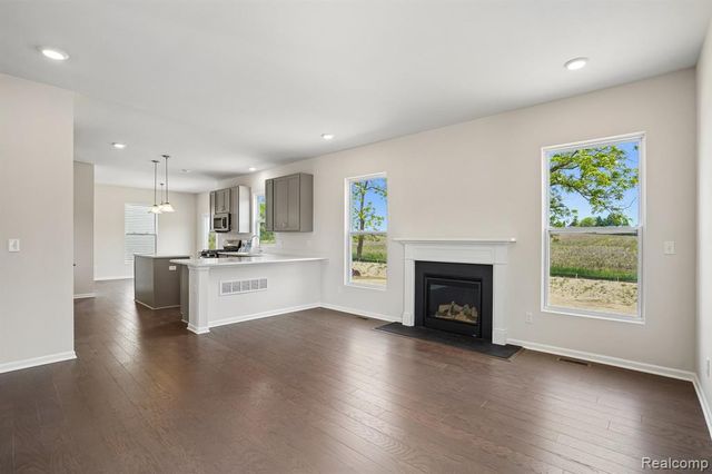 27109 Gallop Way, Saline, MI 48176