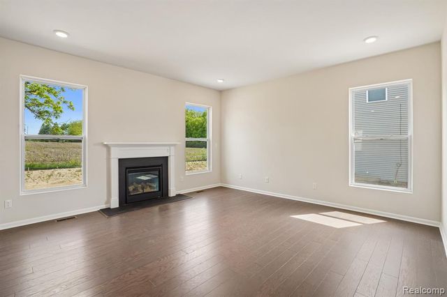 27109 Gallop Way, Saline, MI 48176
