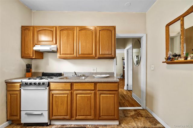 2976 Lawton Avenue, Bronx, NY 10465