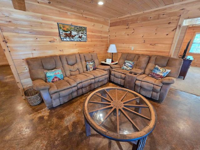 3189 Brownsville Road, Greers Ferry, AR 72067