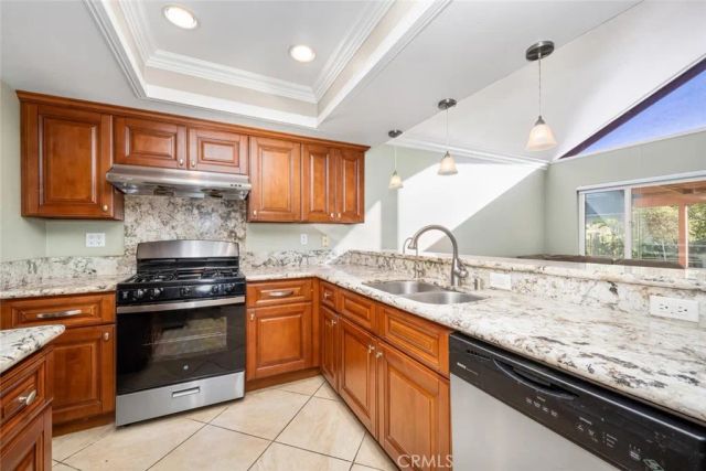 4194 Paseo De Plata, Cypress, CA 90630