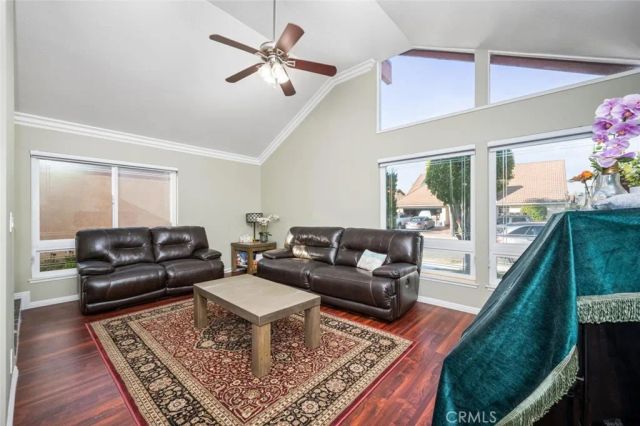 4194 Paseo De Plata, Cypress, CA 90630