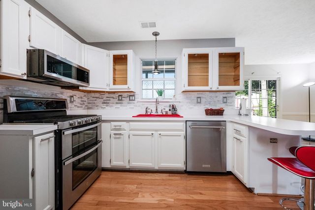 5202 STURGEON CT, Waldorf, MD 20603