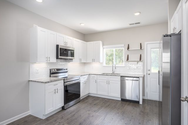 326 Kristen Ct, Columbia, TN 38401
