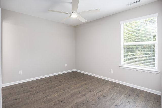 326 Kristen Ct, Columbia, TN 38401