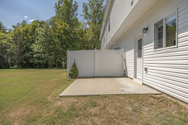 326 Kristen Ct, Columbia, TN 38401