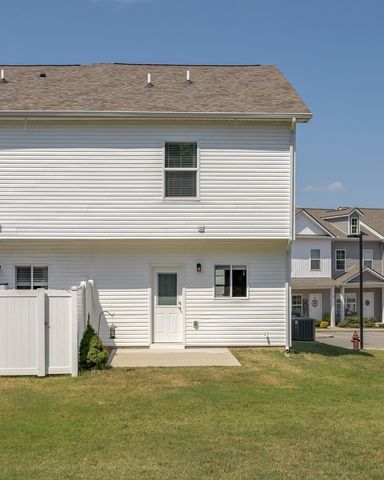 326 Kristen Ct, Columbia, TN 38401