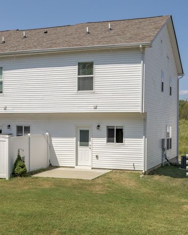 326 Kristen Ct, Columbia, TN 38401