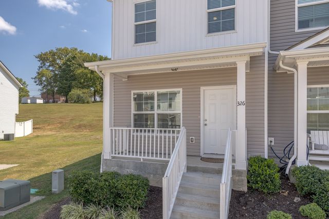 326 Kristen Ct, Columbia, TN 38401