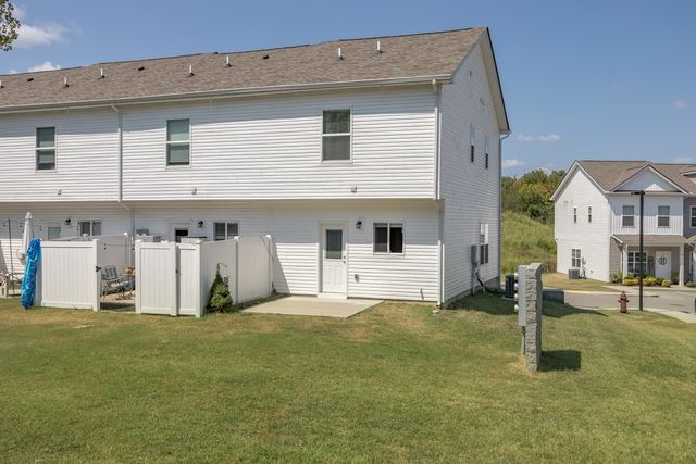 326 Kristen Ct, Columbia, TN 38401