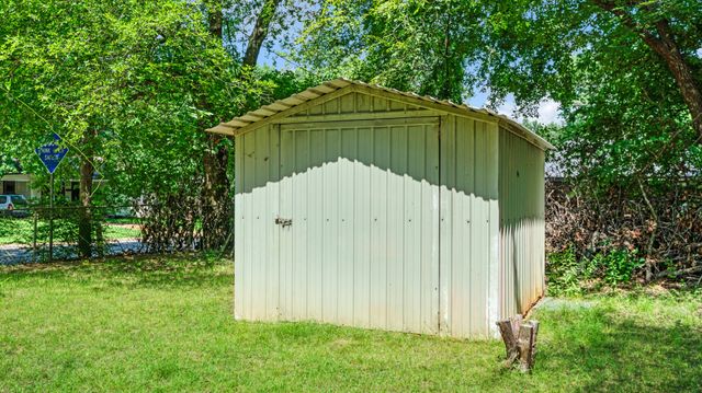 1003 15th Street SE, Paris, TX 75460