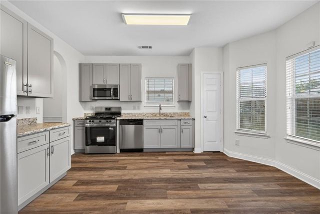 6120 Hemperly Road, Atlanta, GA 30349