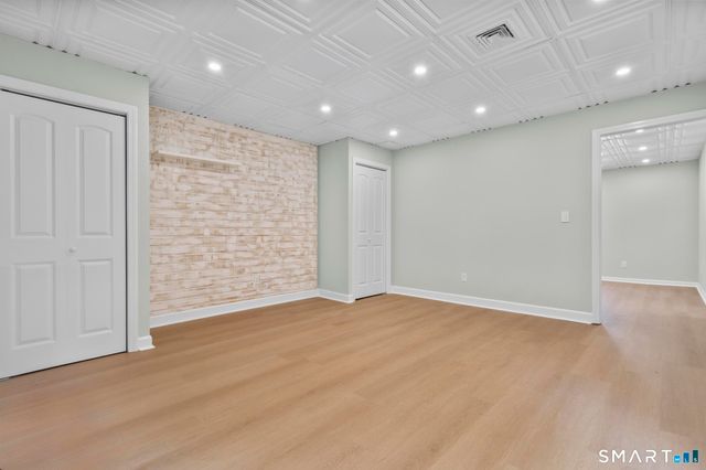 184 Maple Street, Branford, CT 06405