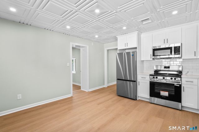 184 Maple Street, Branford, CT 06405