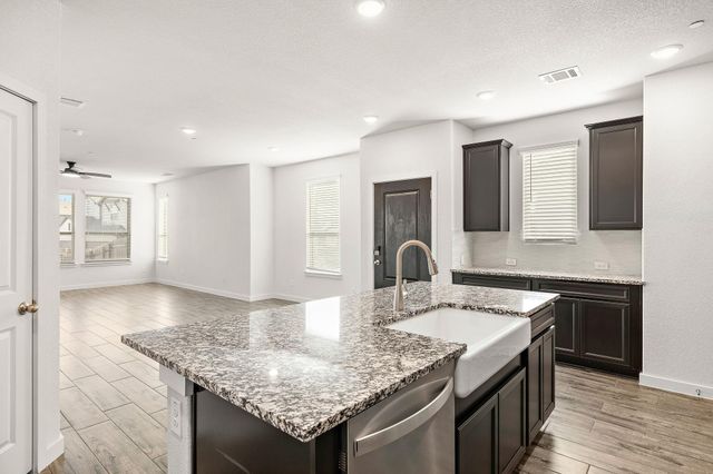 2500 FOREST CREEK DR 201, Round Rock, TX 78664