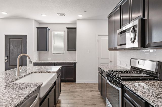 2500 FOREST CREEK DR 201, Round Rock, TX 78664