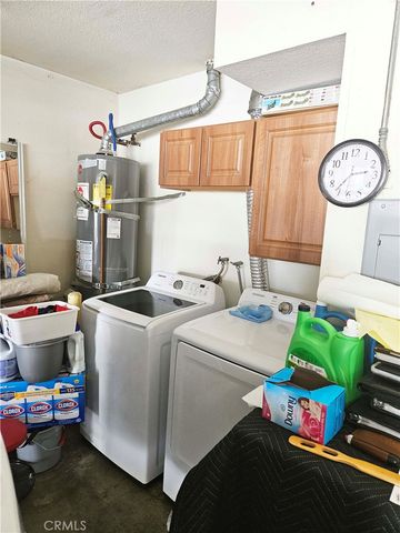 675 N Lark Ellen Avenue, Covina, CA 91722