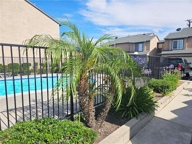 675 N Lark Ellen Avenue, Covina, CA 91722