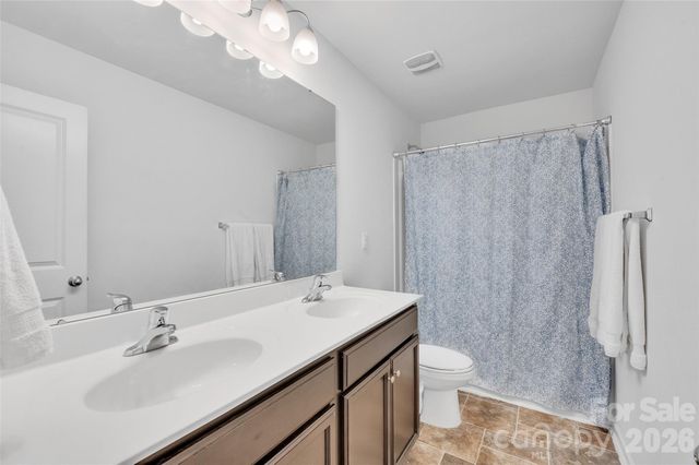 112 Kingsway Drive, Mooresville, NC 28115